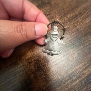 Santa Claus Brass Star Pin Brooch Silver Unique Holiday Vintage Jewelry Y2K 2000